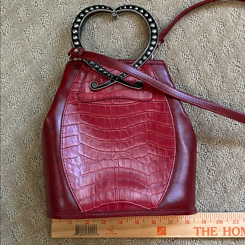 Red Embossed Leather Bucket Bag Metal Heart Handles Crossbody Handbag Purse - Picture 4 of 11